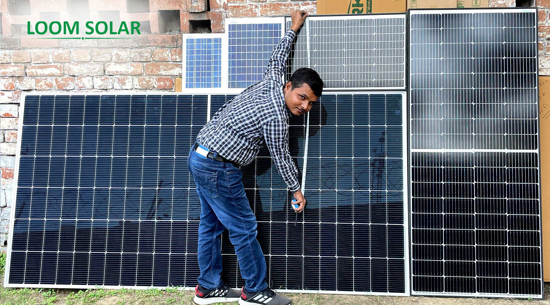 What is the Average Size of Solar Panel?
